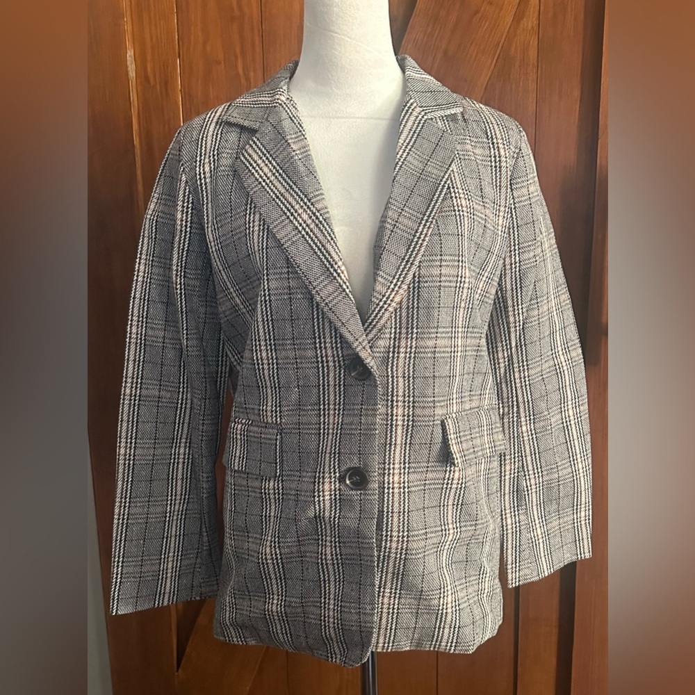 Classic Gray Plaid Women's Blazer